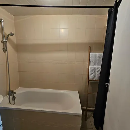 Apartment Jolie Pres De La Plage